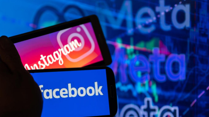 Facebook и Instagram се сринаха за повече от час